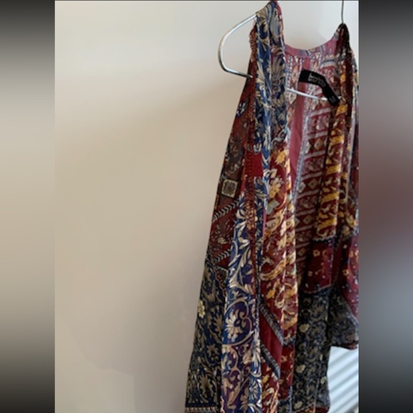 Gold / Burgundy Cut Out Kimono - Picture 12 of 14